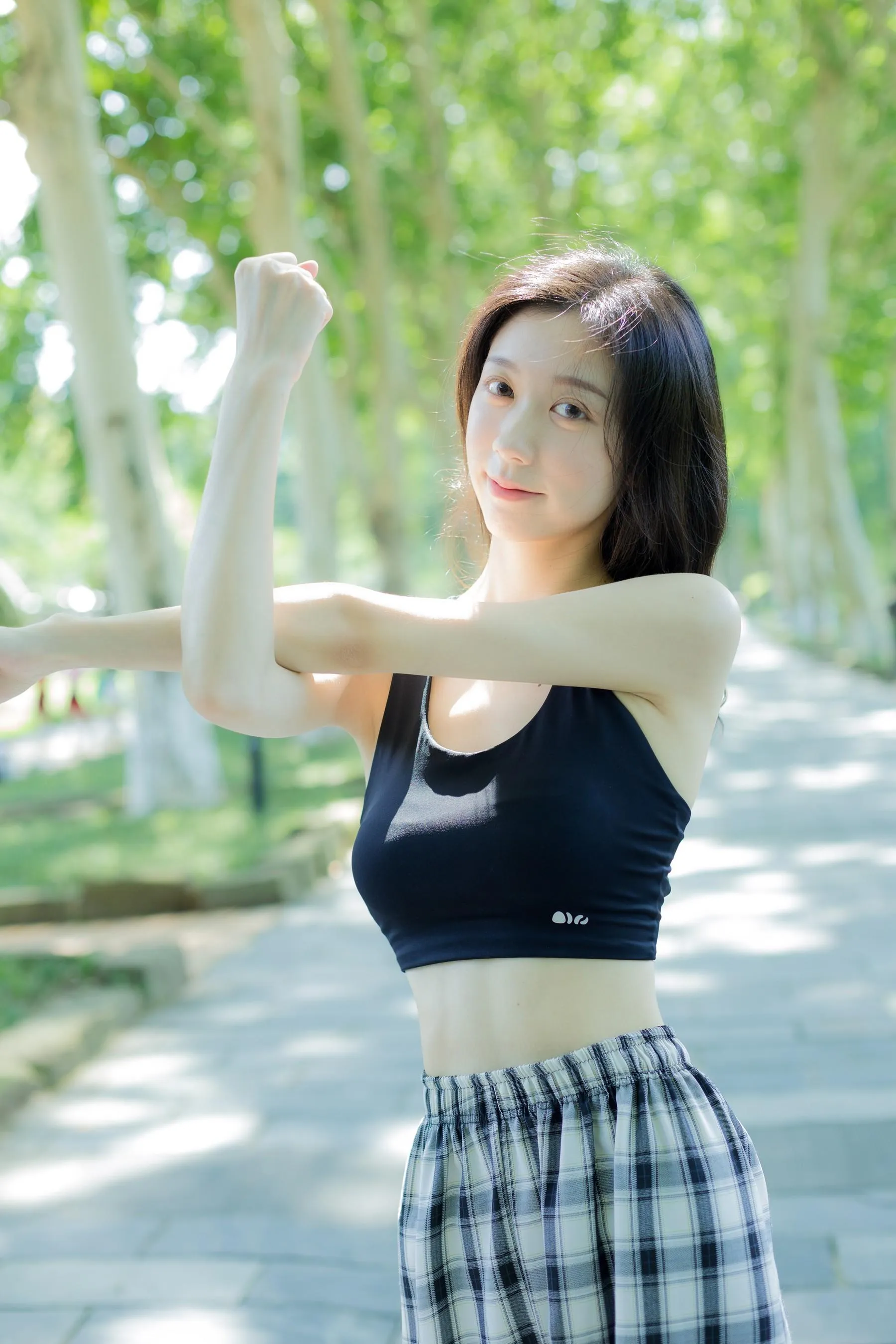 [YITUYU艺图语]2022.09.08 晨练日 饲猫少女- [27P]插图2